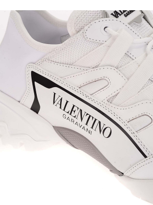Alternative view of Giày Valentino Logo Lettering Sneakers in white VY2S0E04VXN0BO