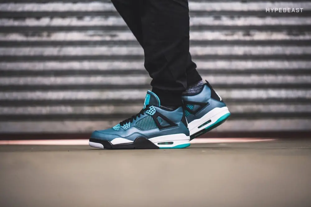 Alternative view of Giày Nike Air Jordan 4 Retro 30th 'Teal' 705331-330