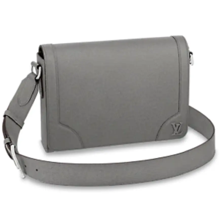 Túi Louis Vuitton New Flap Messenger M30808