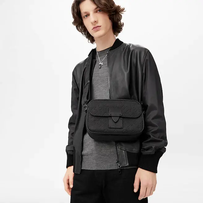 Túi Louis Vuitton S Lock Messenger M58489 - Ảnh 7