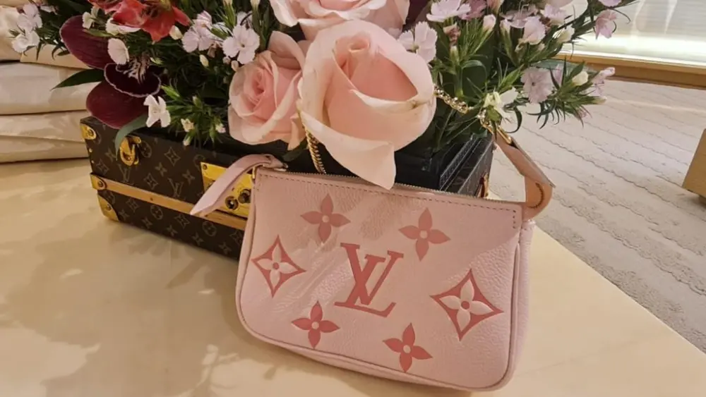 Alternative view of Túi Louis Vuitton Pochette Accessoires M80501