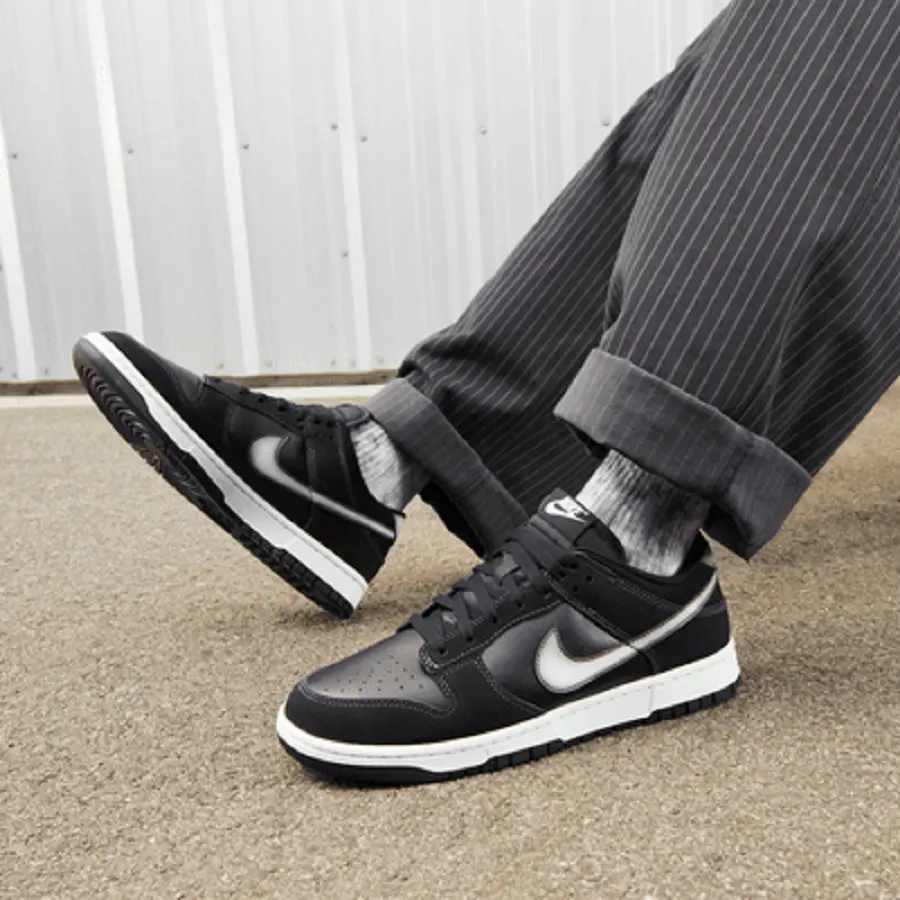 Giày Nike Dunk Low Airbrush Swoosh 'Black' FD6923-001 - Ảnh 3