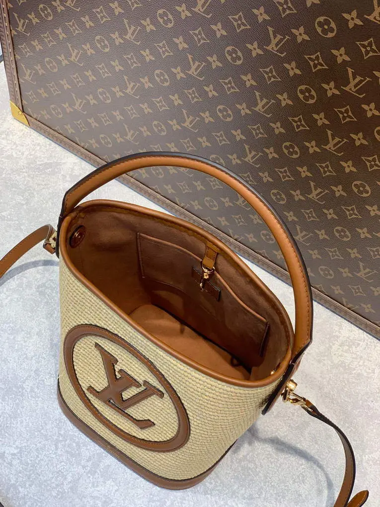 Túi Louis Vuitton Petit Bucket 'Caramel Brown' M59962 - Ảnh 4