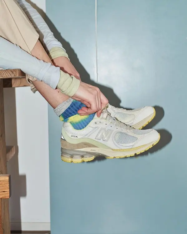 Alternative view of Giày New Balance x Auralee 2002R 'Yellow Beige' M2002RE1