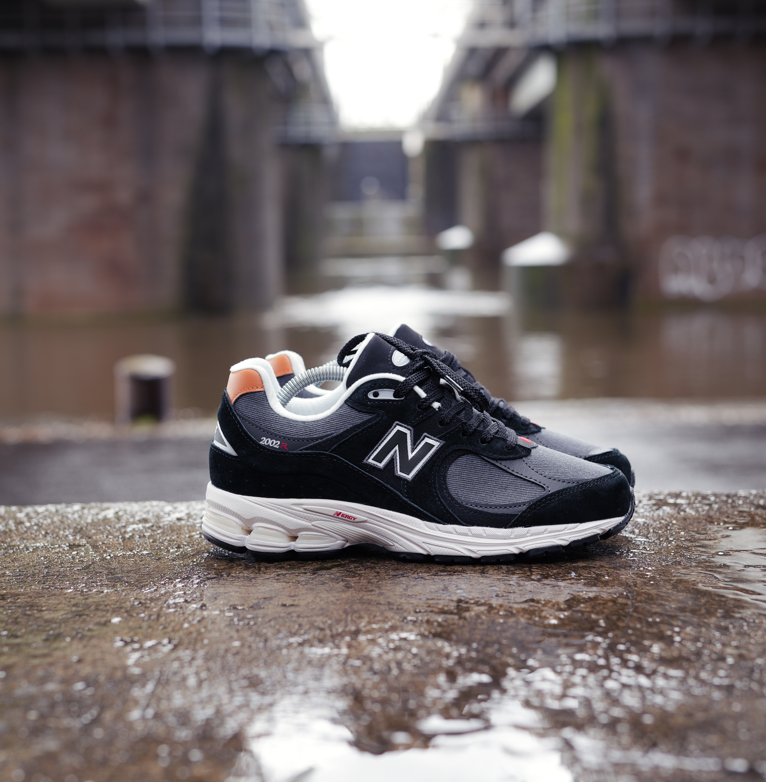 Giày New Balance N2002R 'Black Sepia' M2002REB - Ảnh 7