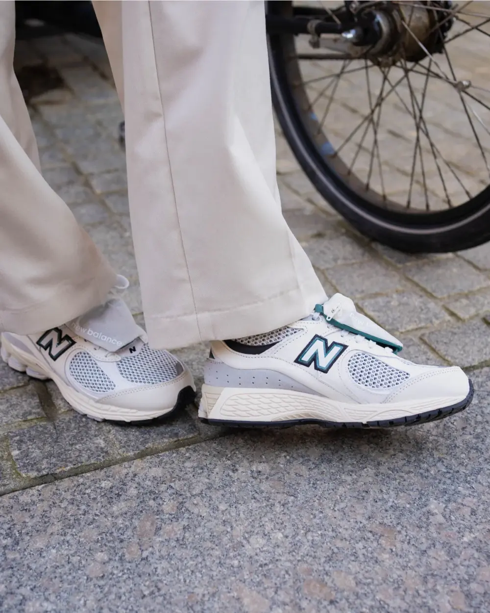Giày New Balance 2002R 'Pouch - Vintage Teal' M2002RVD - Ảnh 4