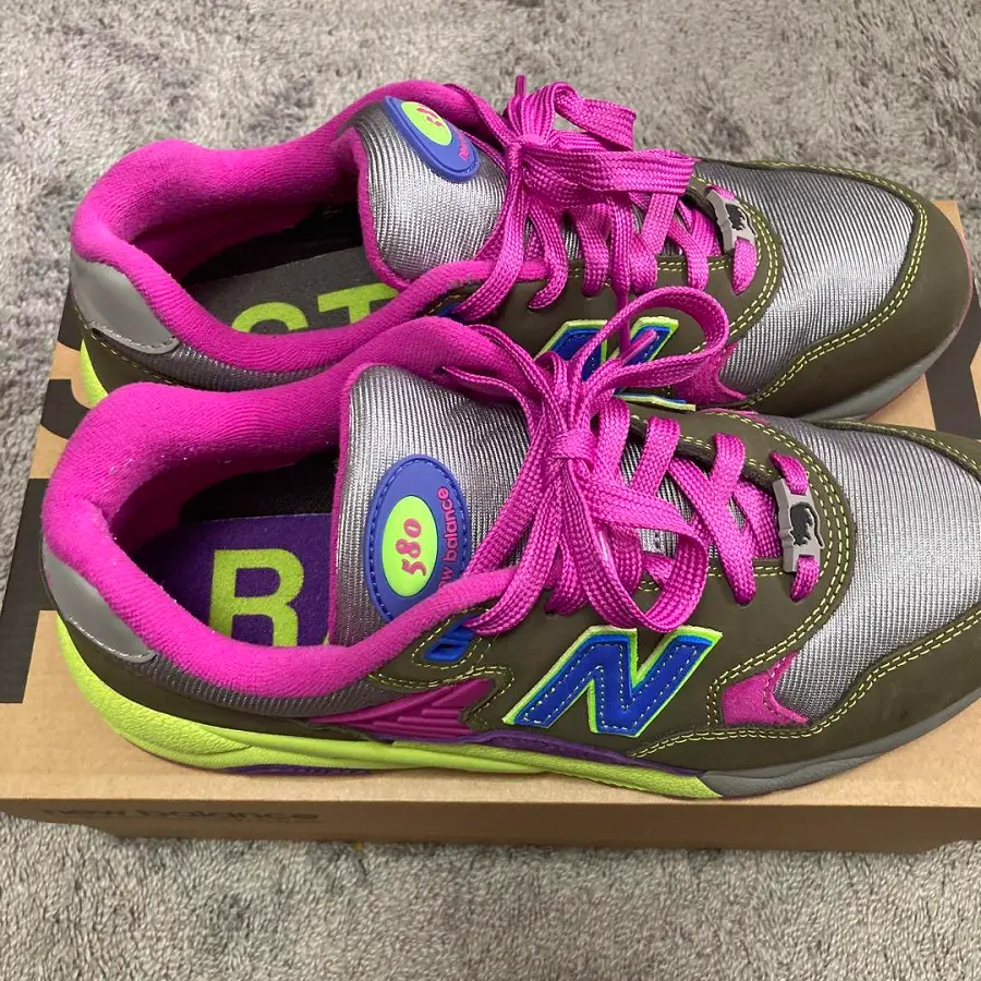 Giày New Balance 580 x Stray Rats 'Khaki Purple' MT580ST2 - Ảnh 4