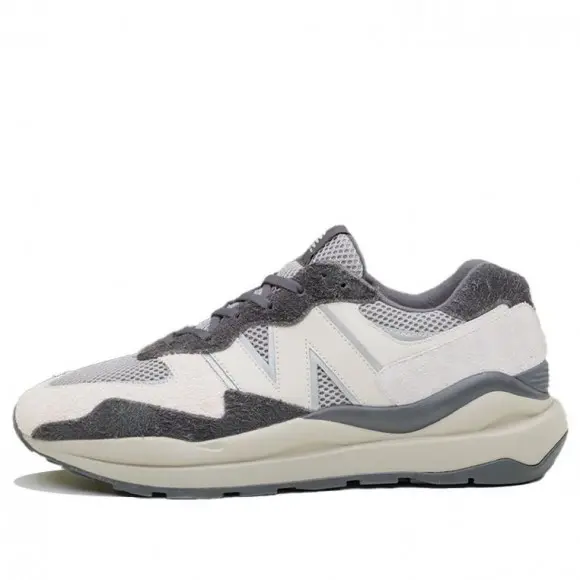 Alternative view of Giày New Balance x Size? 5740 'Grey Black' M5740SP1