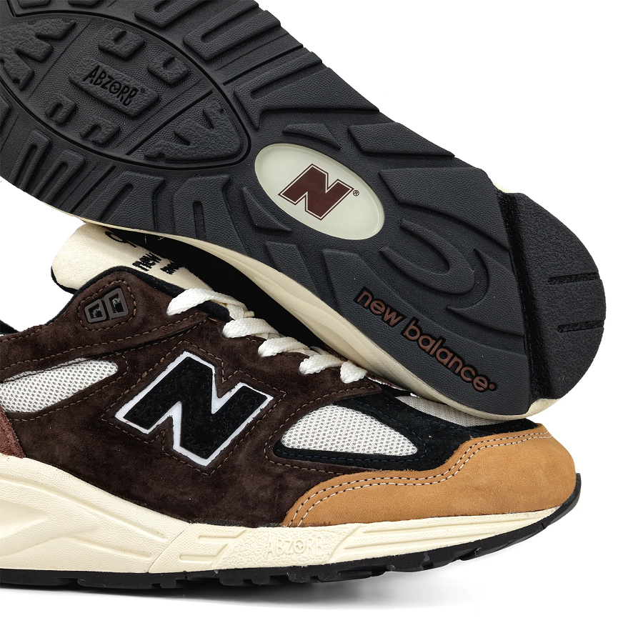 Giày New Balance 990v2 MiUSA Season 2 Brown M990BB2 - Ảnh 3