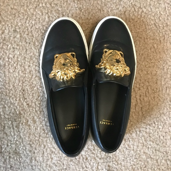 Giày Versace Black Leather Slip On Sneakers DSR488D-DVT2P-D41OC - Ảnh 2