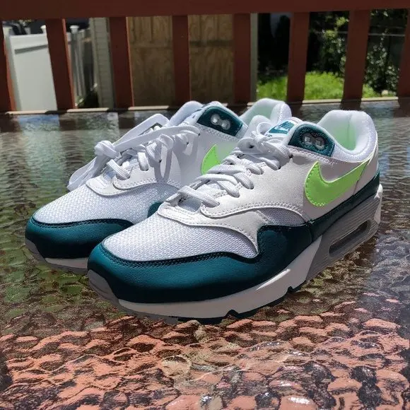 Alternative view of Giày Nike Air Max 90/1 'Laser Blue' AJ7695-103