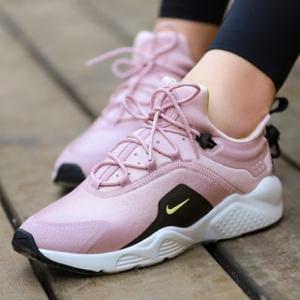 Alternative view of Giày Nike Wmns Air Huarache City Move ‘Plum Chalk’ AO3172-500