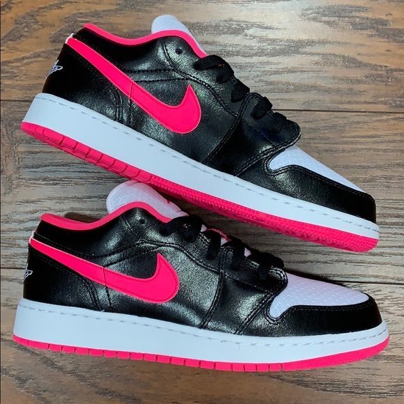 Giày Nike Air Jordan 1 Low GS 'Black Hyper Pink' 554723-061 - Ảnh 8