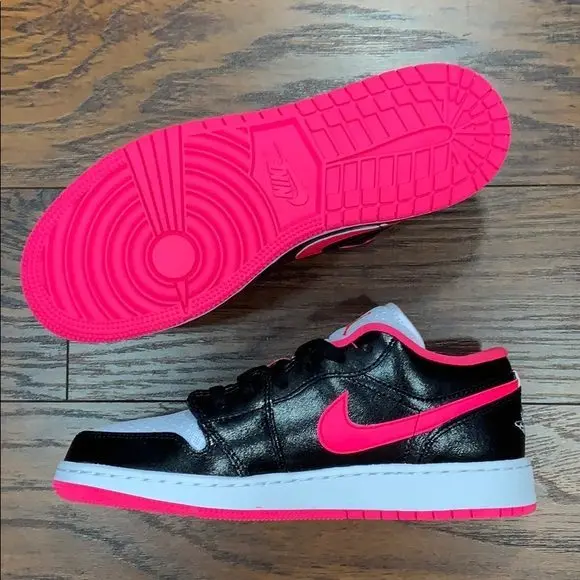Giày Nike Air Jordan 1 Low GS 'Black Hyper Pink' 554723-061 - Ảnh 3