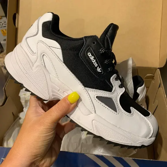Giày Adidas Wmns Falcon Trail 'Oreo' EF9024 - Ảnh 5