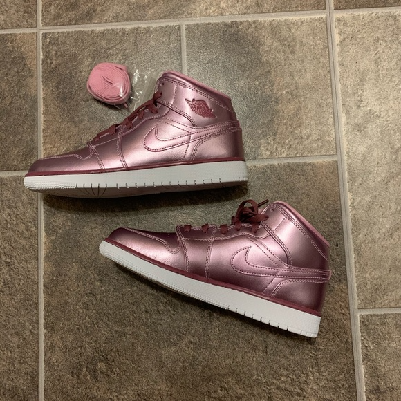 Giày Nike Air Jordan 1 Mid SE GS 'Pink Rose' AV5174-640 - Ảnh 3