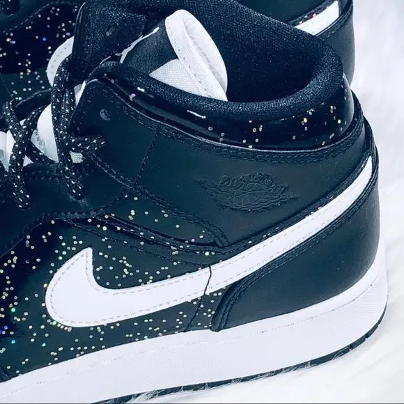 Alternative view of Giày Nike Air Jordan 1 Mid SE GS 'Black Glitter' AV5174-001