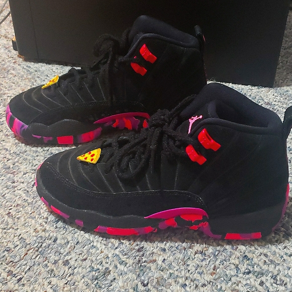 Giày Nike Air Jordan 12 Retro GS 'Doernbecher' AH6988-023 - Ảnh 5