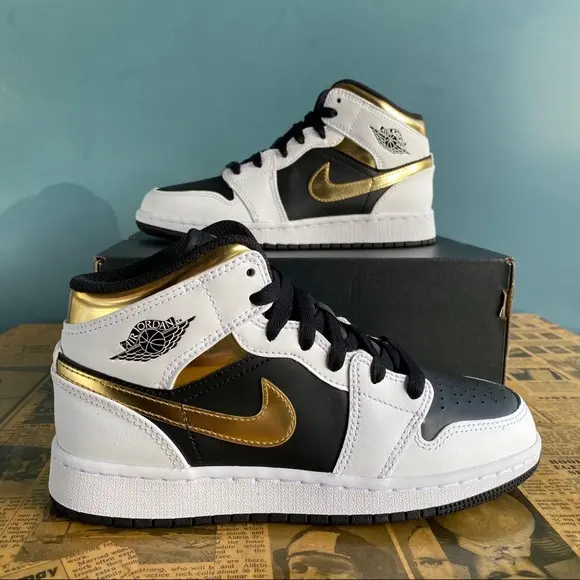 Giày Nike Air Jordan 1 Mid GS 'White Gold' 554725-190 - Ảnh 4