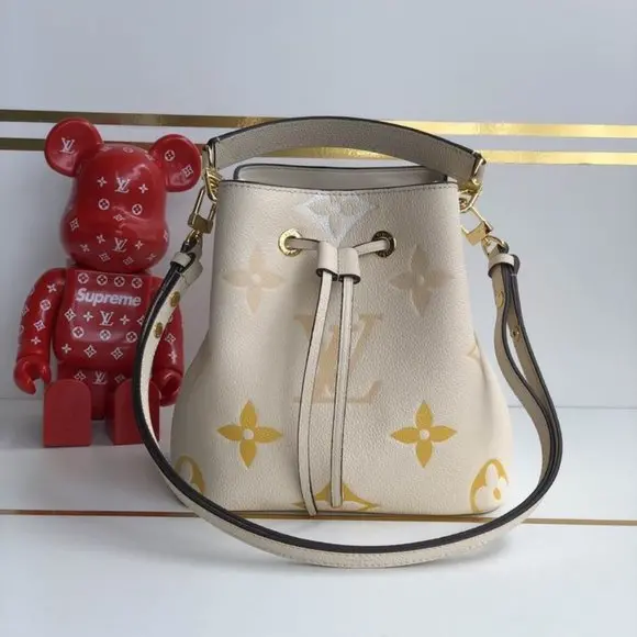 Alternative view of Túi Louis Vuitton NéoNoé BB Monogram Empreinte Handbags M45716