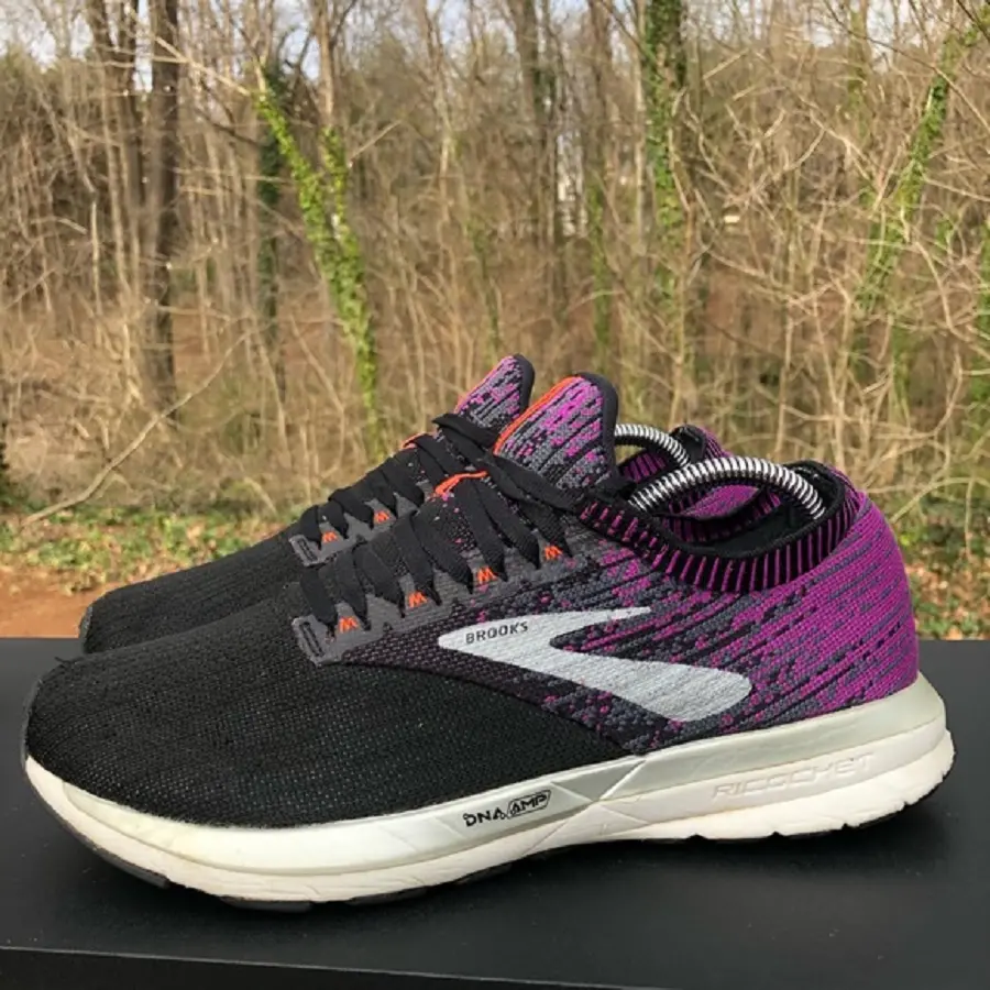 Alternative view of Giày Brooks Ricochet 'Black' 1202821B-080