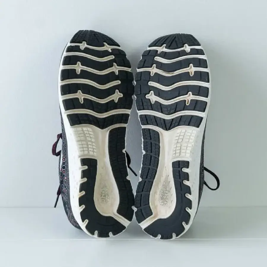 Alternative view of Giày Brooks Glycerin 17 'Black Red' 112961D-021