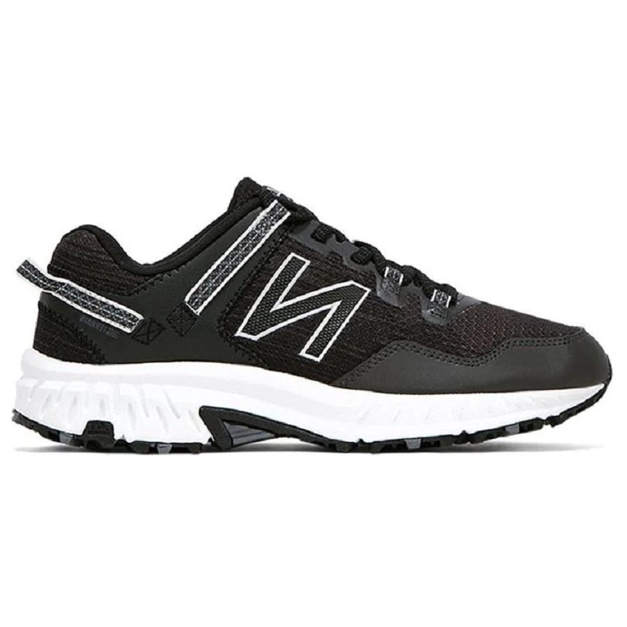 Giày New Balance 410 Black/White MT410RB6