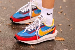 Alternative view of Giày Nike LD Waffle Sacai 'Blue Multicolor' BV0073-400