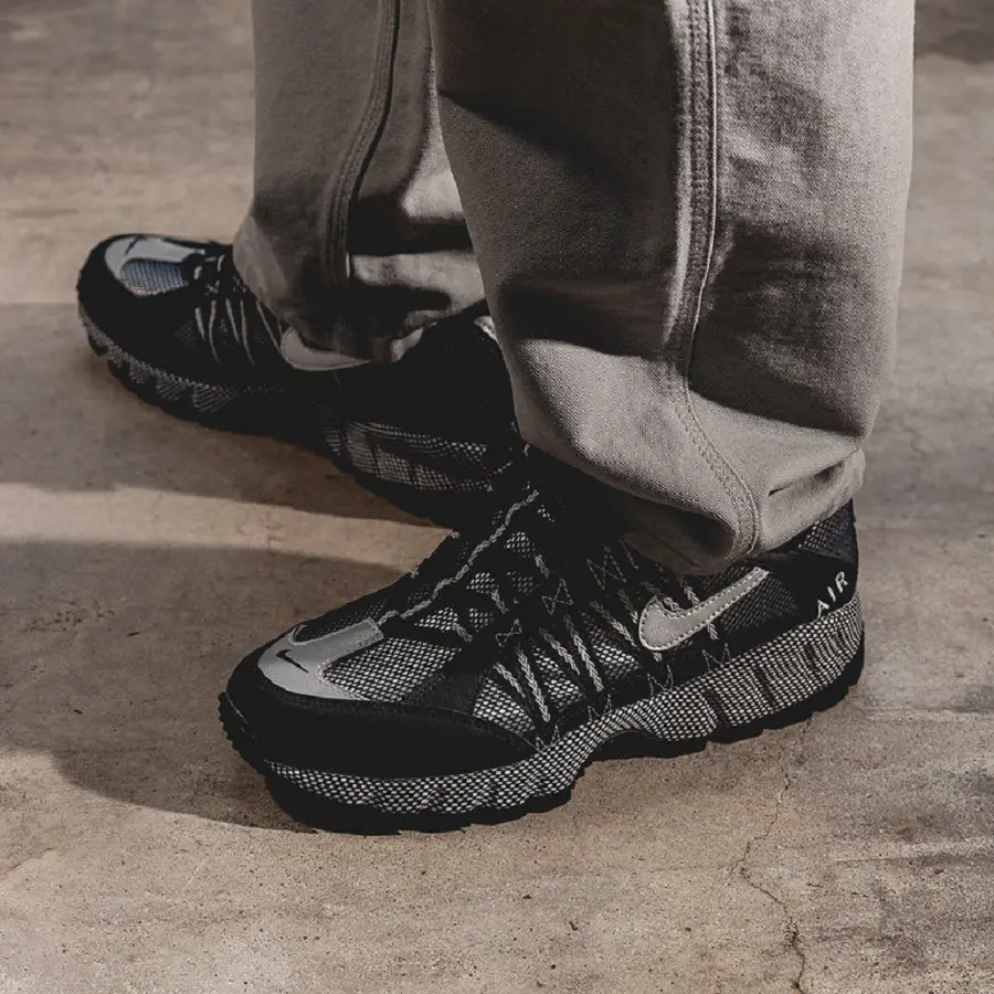 Giày Nike Air Humara QS 'Black Metallic Silver' FJ7098-002 - Ảnh 3