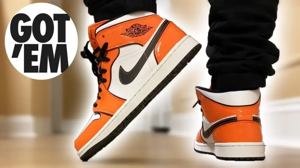 Giày Nike Air Jordan 1 Mid SE 'Turf Orange' DD6834-802 - Ảnh 3