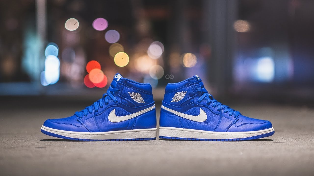 Giày Nike Air Jordan 1 Retro High 'Hyper Royal' 555088-401 - Ảnh 6