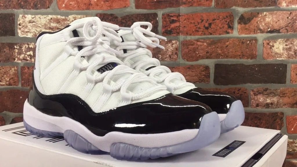 Giày Nike Air Jordan 11 Retro 'Concord' 2011 378037-107 - Ảnh 8