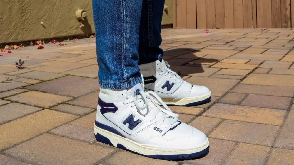 Alternative view of Giày New Balance 650R "Aime Leon Dore White Navy" BB650RD1