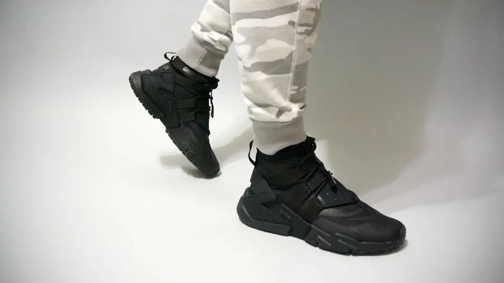 Alternative view of Giày Adidas Crazy BYW X 'Core Black' EE5999