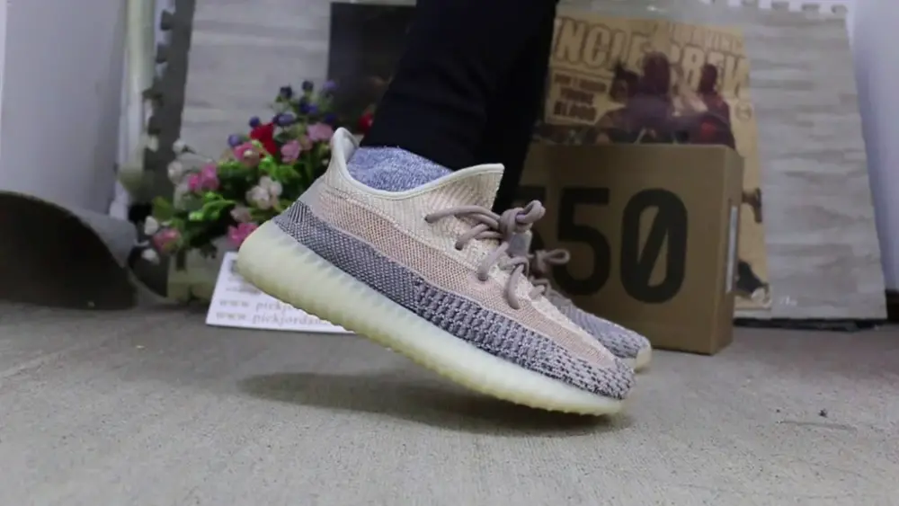 Giày Adidas Yeezy Boost 350 V2 'Ash Pearl' GY7658 - Ảnh 3