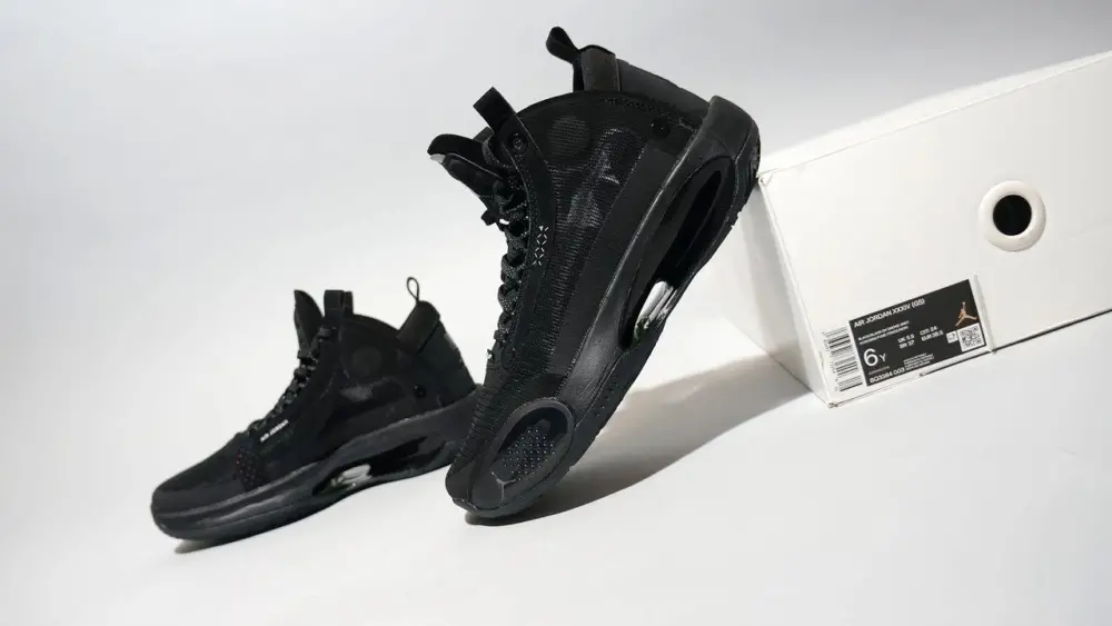 Alternative view of Giày Air Jordan 34 GS 'Black Cat' BQ3384-003