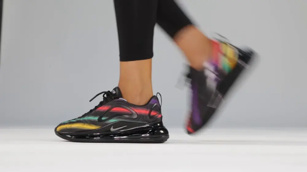 Alternative view of Giày Nike Wmns Air Max 720 'Black Multi' AR9293-023