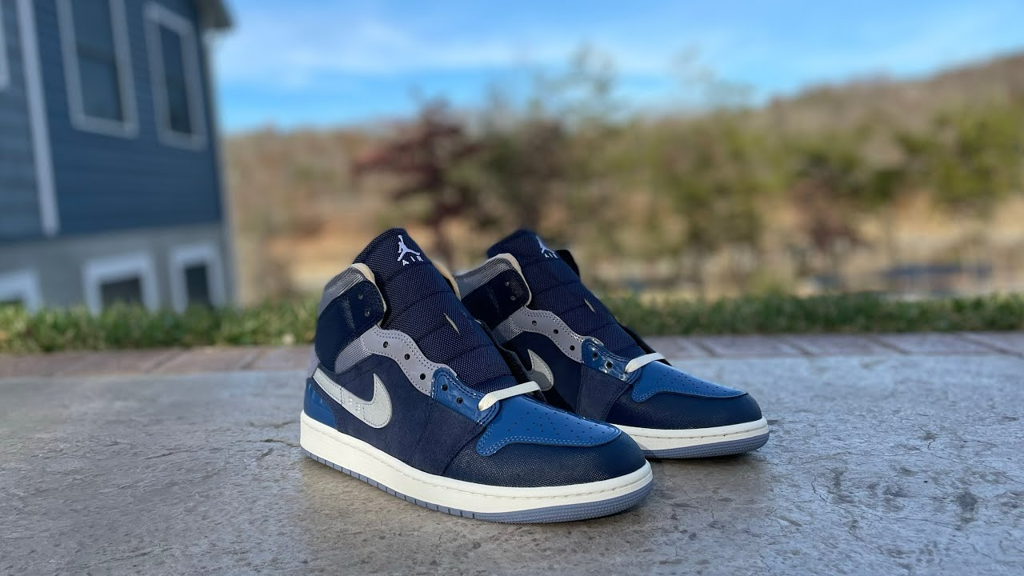 Giày Nike Air Jordan 1 Mid SE Craft 'Inside Out - Obsidian' DR8868-400 - Ảnh 5