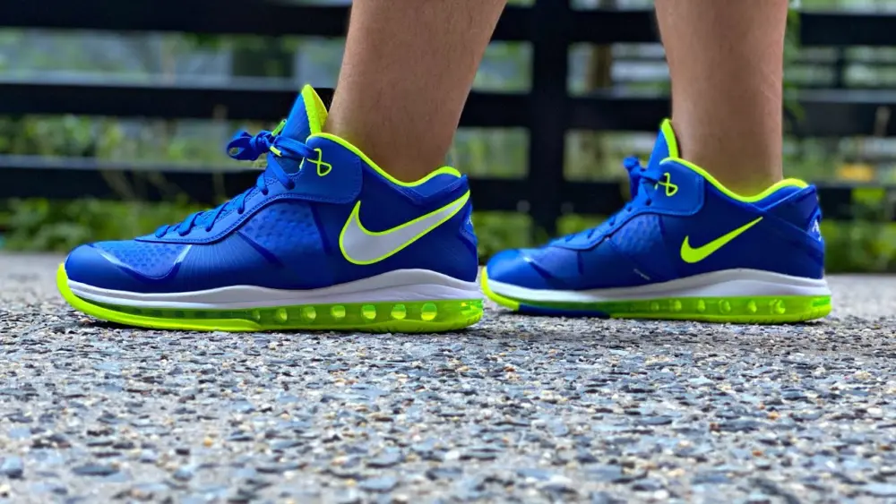 Alternative view of Giày Nike LeBron 8 V/2 Low 'Sprite' 2021 DN1581-400