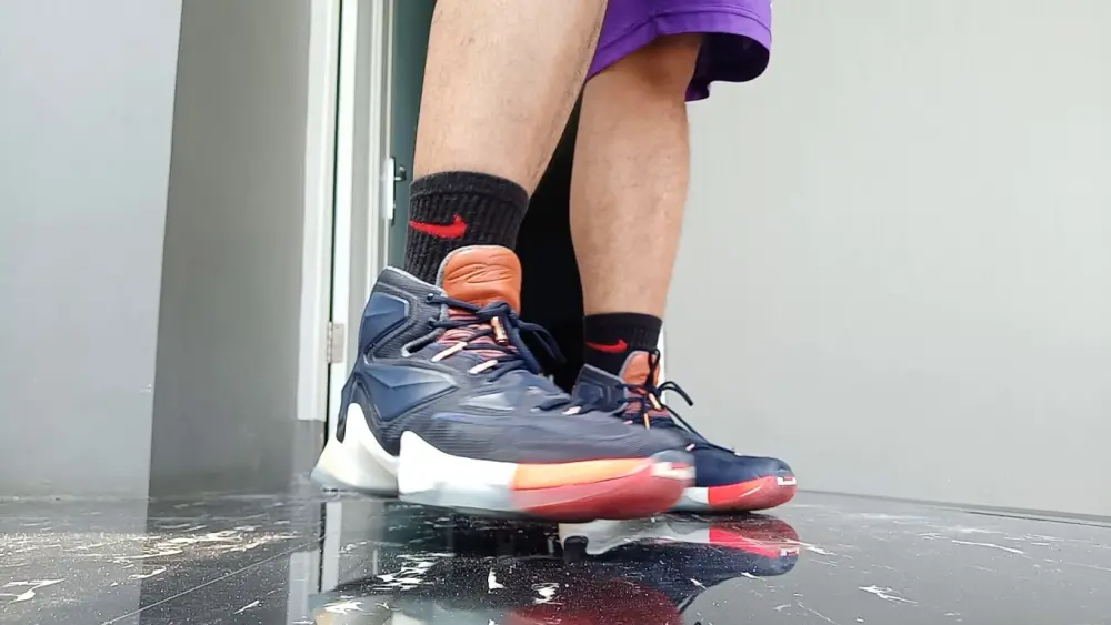 Alternative view of Giày Nike LeBron 13 LMTD 'LuxBron' 823300-941