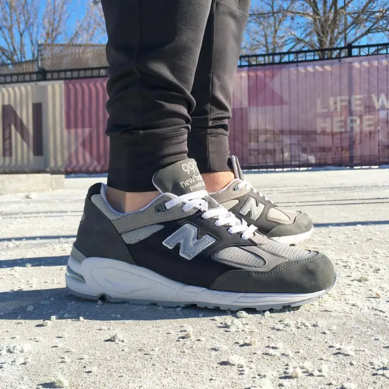 Alternative view of Giày New Balance 990v2 ‘Silver Mink’ M990XG2
