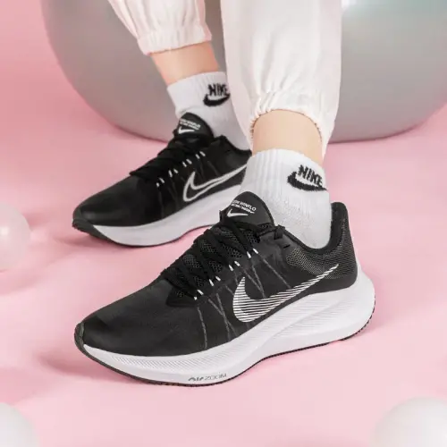 Alternative view of Giày Nike Wmns Zoom Winflo 8 W 'Black White' CW3421-005