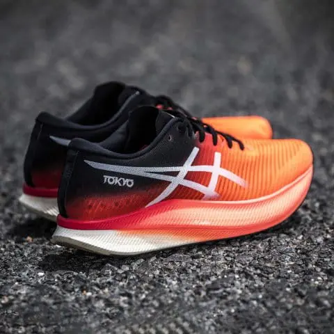 Alternative view of Giày Asics Wmns Metaspeed Sky 'Tokyo' 1012B069-600