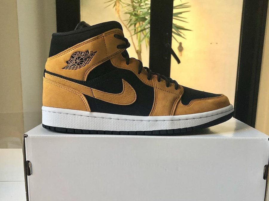 Giày Nike Wmns Air Jordan 1 Mid SE 'Desert Ochre' DB5453-700 - Ảnh 5