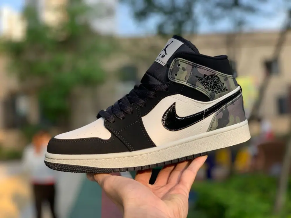 Giày Nike Air Jordan 1 Mid Camo (2020) CW5490-001 - Ảnh 4