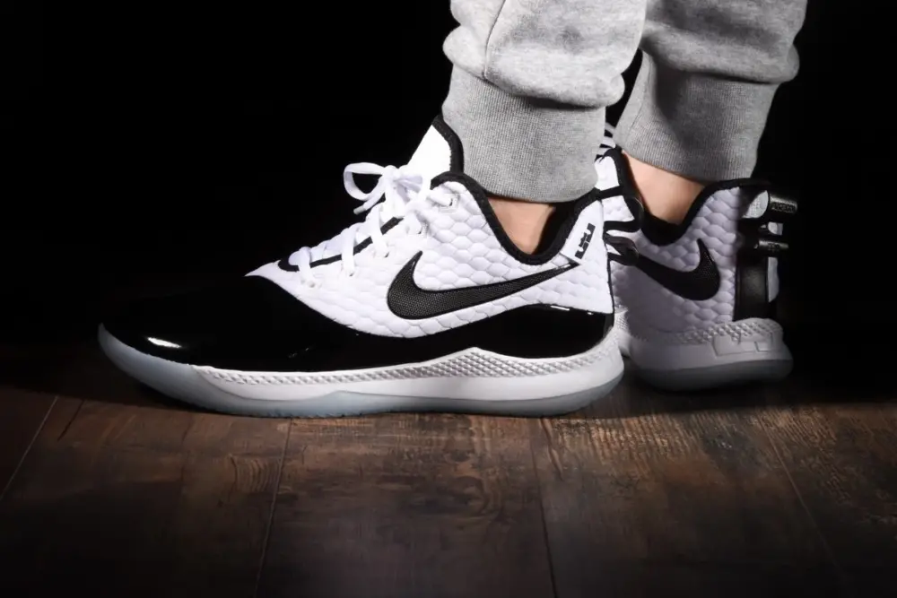 Giày Nike LeBron Witness 3 Premium 'Concord' BQ9819-100 - Ảnh 3