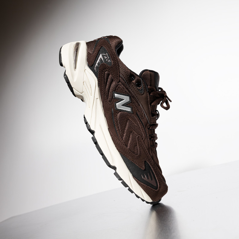 Giày New Balance ML725X lace-up sneakers ML725X - Ảnh 5