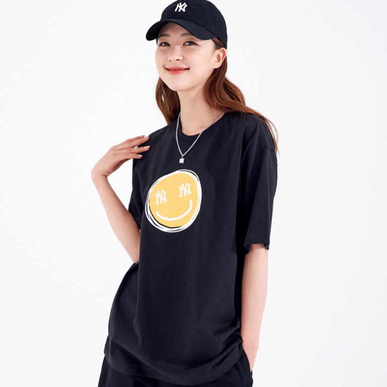 Áo MLB Smile New York Yankees ‘Black’ 3ATSL9023-50BKS - Ảnh 2