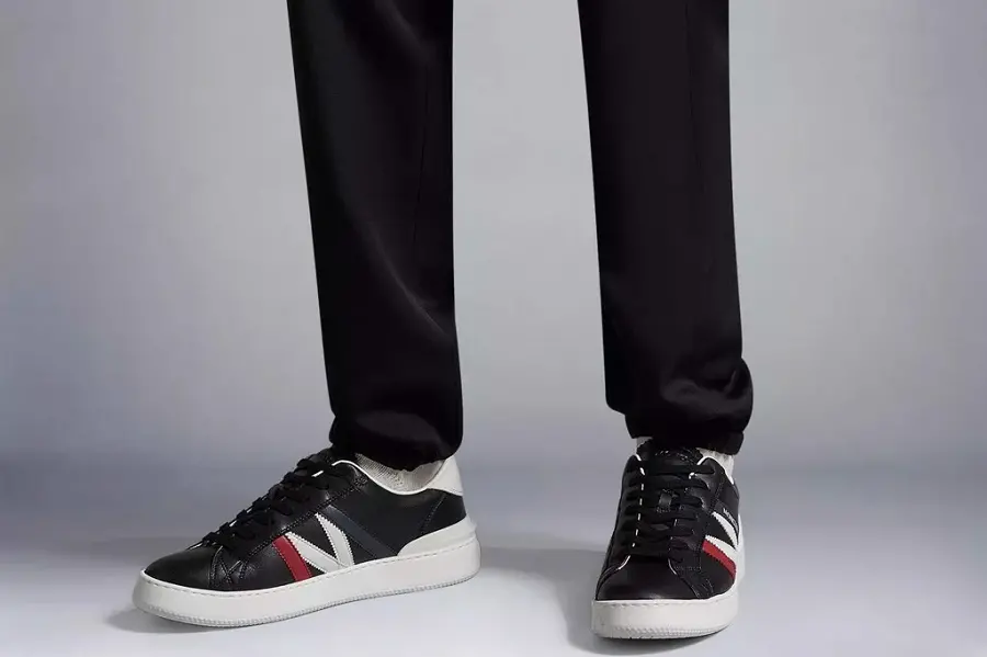 Alternative view of Giày Moncler Monaco M Trainers 'Black White' I109A4M00290M3126P90