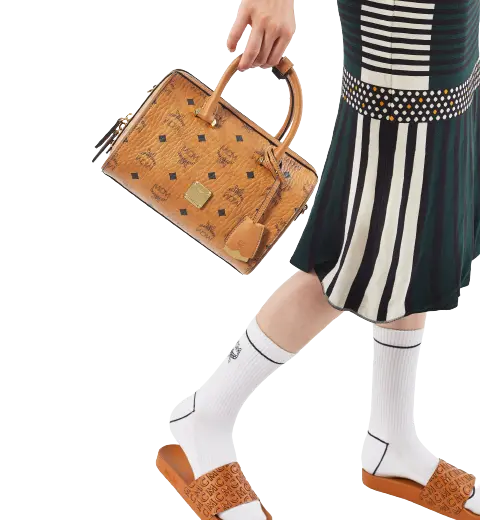 Alternative view of Túi MCM Essential Boston in Visetos 'Cognac' 9 MWB9SSE67CO001